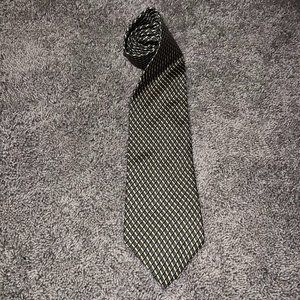 Lord & Taylor Yellow Black Diamond Argyle Geometric Pattern Necktie 56x4